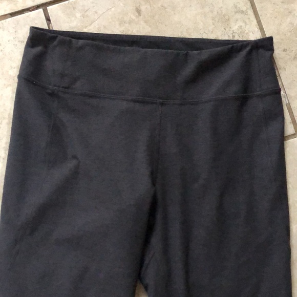 NWOT Outdoor Voices Warmup Legging - Picture 7 of 9